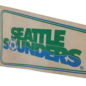 Vintage Seattle Sounders Soccer Pennant NASL Original 1970s Felt Wall Banner